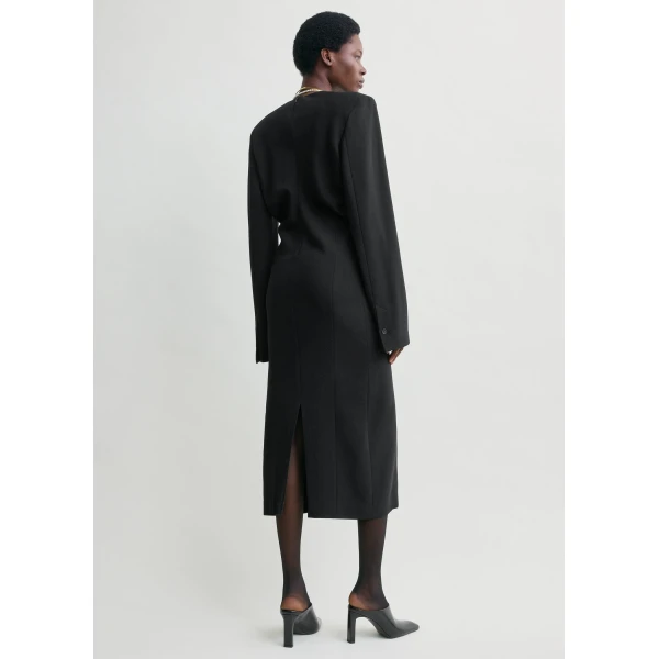 Totême Tailored slouch dress in Black - Dresses - Scandinavian Minimalist Luxury at Coveti