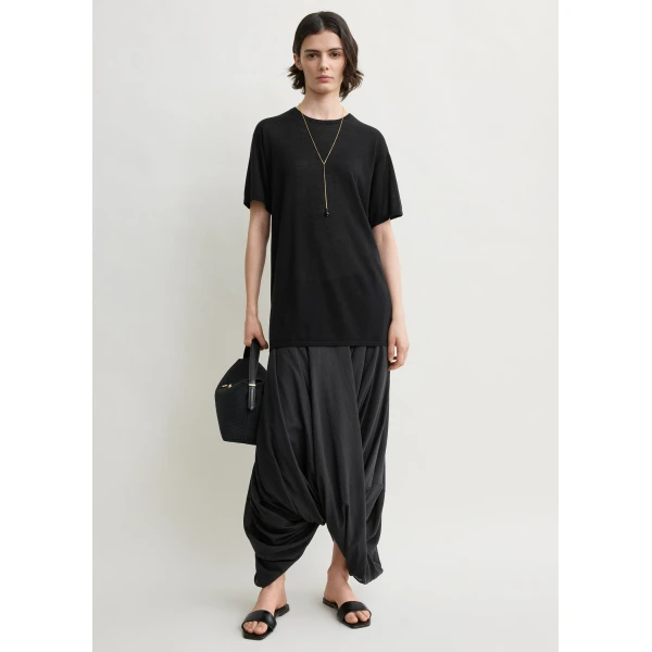 Totême Tee knit in Black - Tops - Scandinavian Minimalist Luxury at Coveti