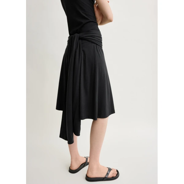 Totême Tie-waist jersey shorts in Black - Shorts - Scandinavian Minimalist Luxury at Coveti