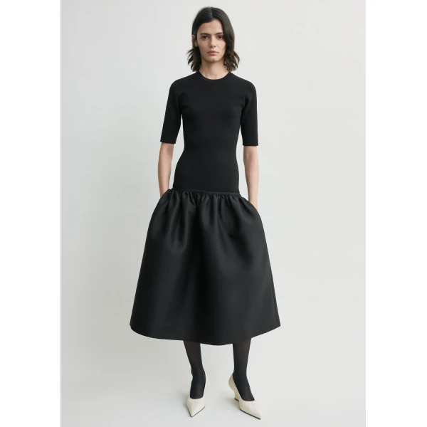 Totême Twinflower tee dress in Black - Dresses - Scandinavian Minimalist Luxury at Coveti