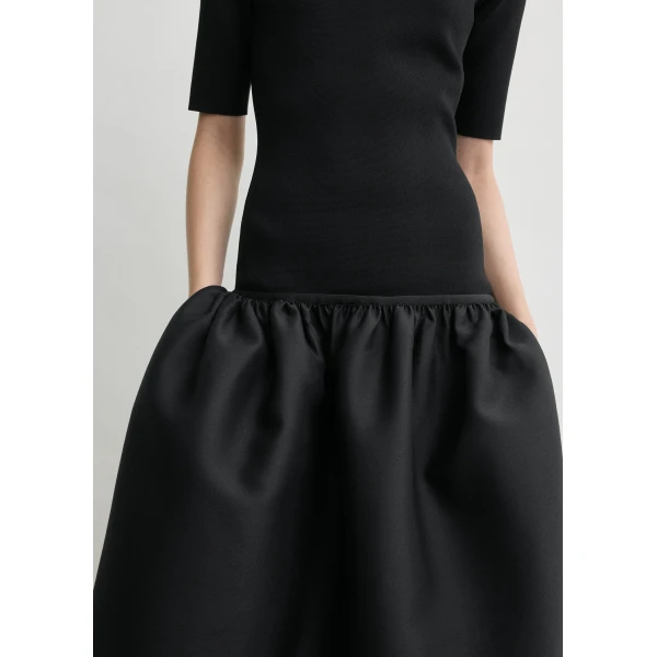 Totême Twinflower tee dress in Black - Dresses - Scandinavian Minimalist Luxury at Coveti
