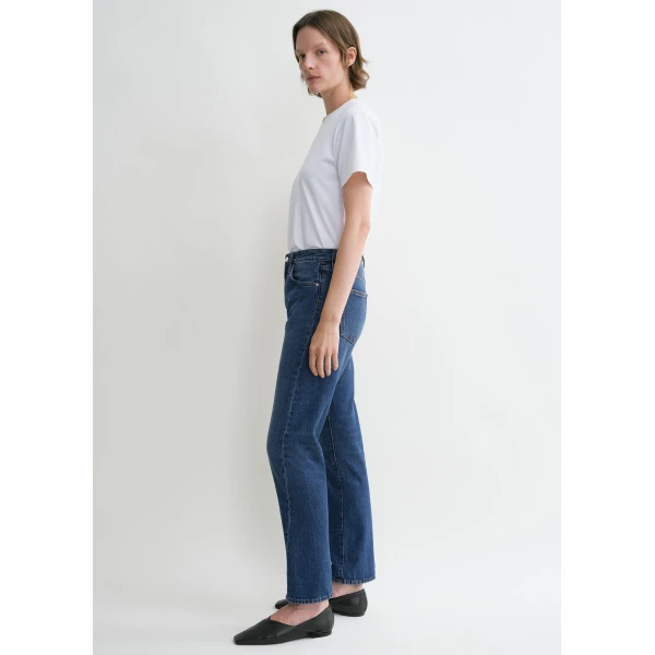 Totême Twisted seam denim in Washed blue - Pants - Scandinavian Minimalist Luxury at Coveti