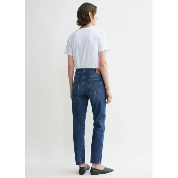 Totême Twisted seam denim in Washed blue - Pants - Scandinavian Minimalist Luxury at Coveti