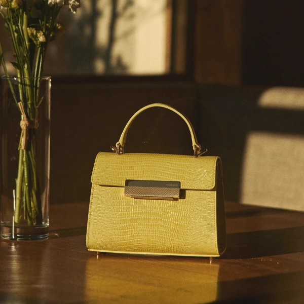 Ateliers Auguste Mini Capucine in Limoncello bag