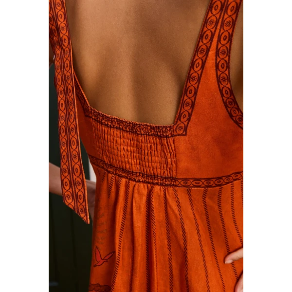 designer dresses at Coveti