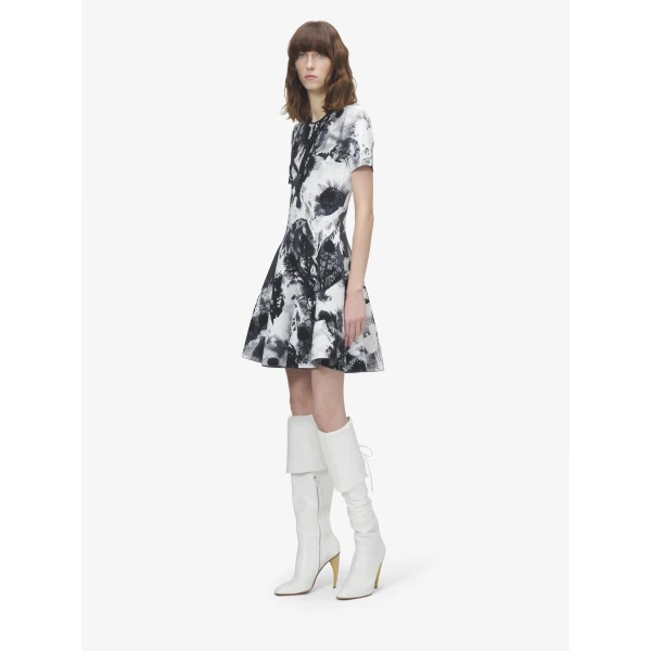 Alexander McQueen Floral Jacquard Mini Dress in Ivory/Black - Dresses - British Luxury Tailoring at Coveti