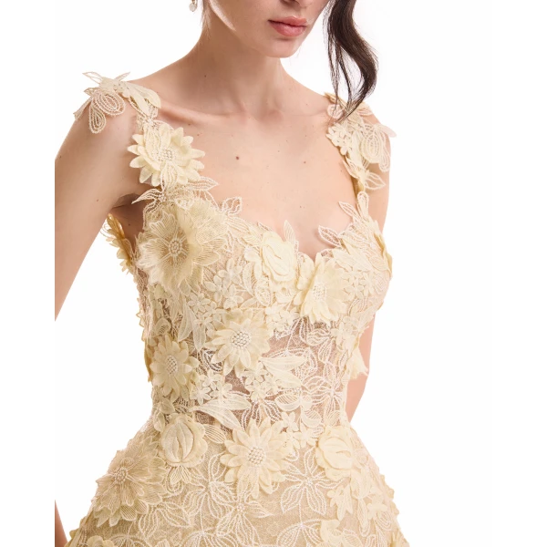 designer dresses at Coveti