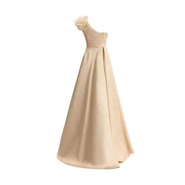 designer dresses at Coveti