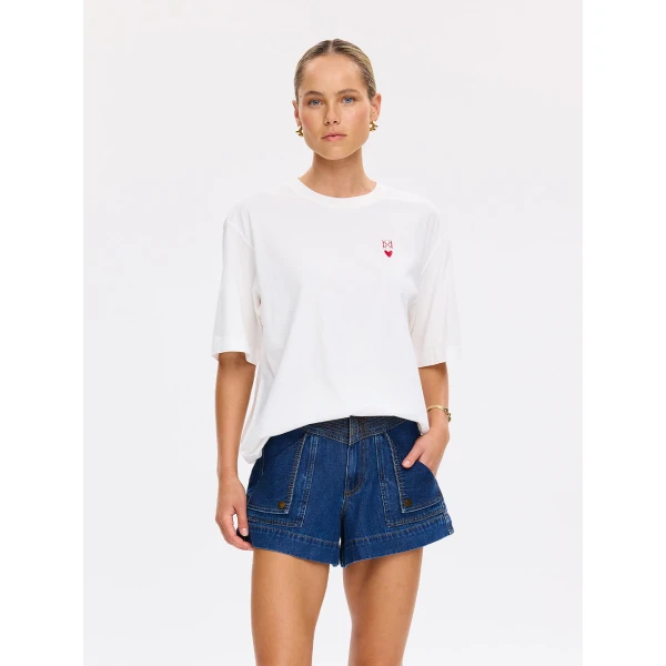 Amore Tee