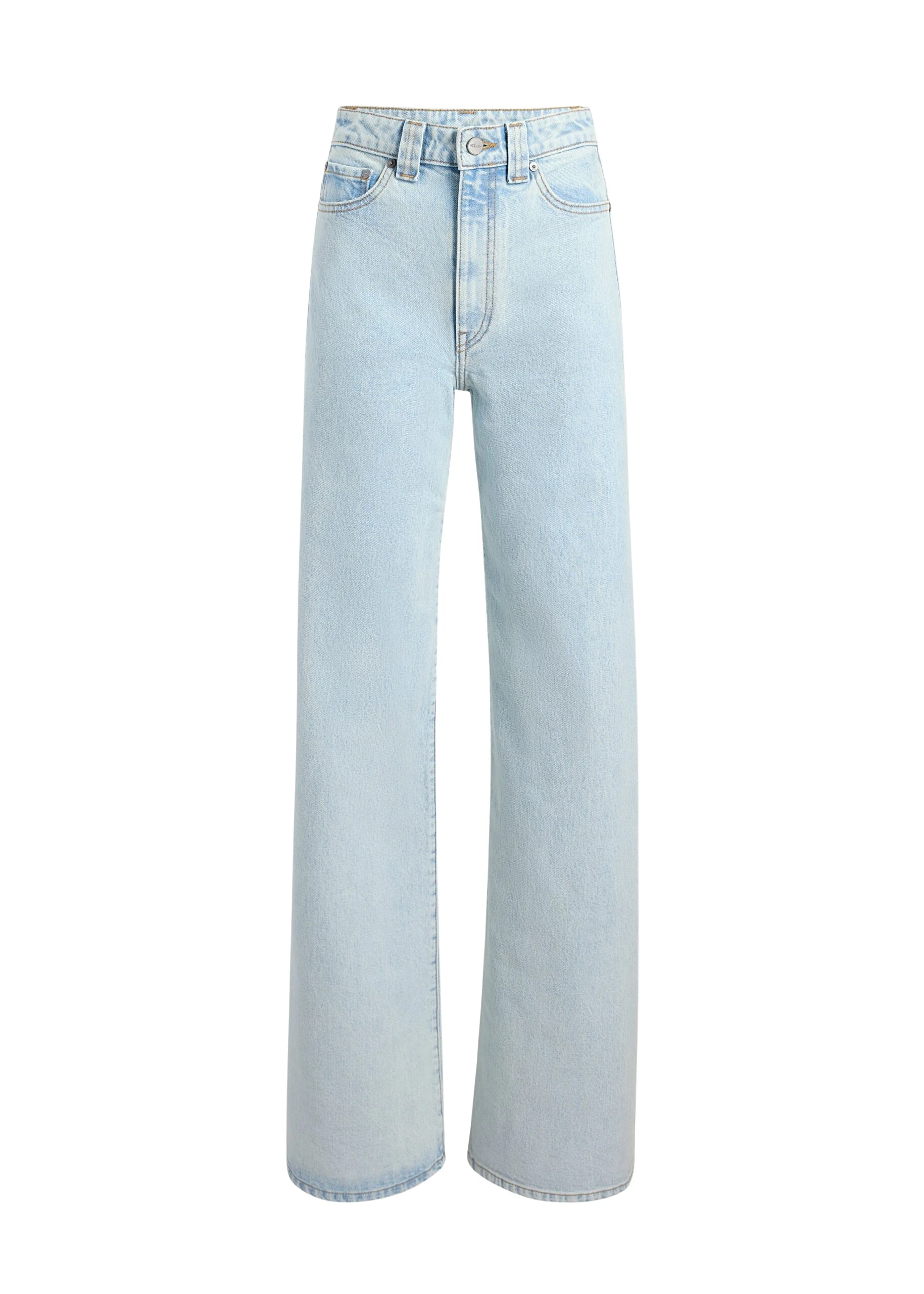 Khaite-Dane-Stretch-Jean-in-Shelburne-coveti-scaled29672_nobg Khaite
