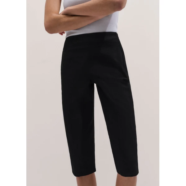 ME+EM ME+EM Capri Trouser in Black - Pants - Intelligent British Fashion at Coveti