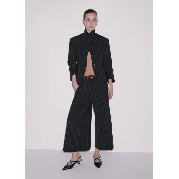 ME+EM ME+EM Icon Oversized Short Blazer in Black - Jackets - Intelligent British Fashion at Coveti