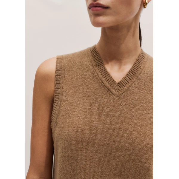 ME+EM ME+EM V-Neck Relaxed Knit Vest in Camel Mélange - Knitwear - Intelligent British Fashion at Coveti