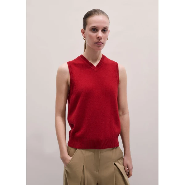 ME+EM ME+EM V-Neck Relaxed Knit Vest in Deep Ruby Red Mélange - Knitwear - Intelligent British Fashion at Coveti
