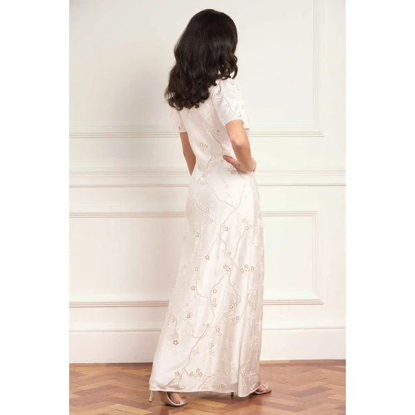 designer dresses at Coveti