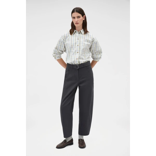 Washed Twill Barrel Leg Pant