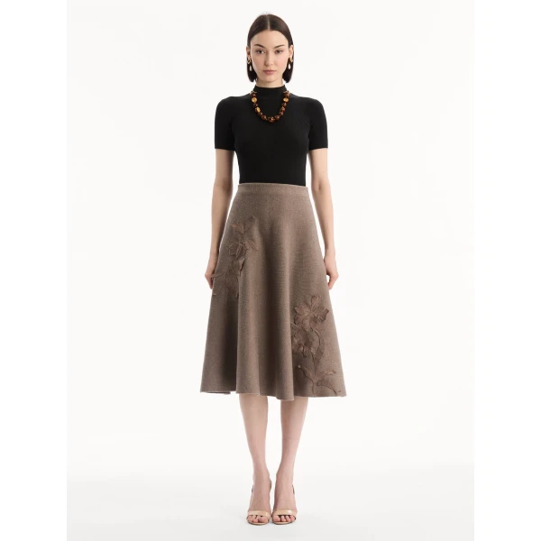 Oscar de la Renta Hibiscus Embroidered Knit Skirt - Skirts - American Luxury Evening Wear at Coveti