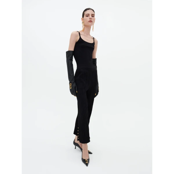 noir knitwear