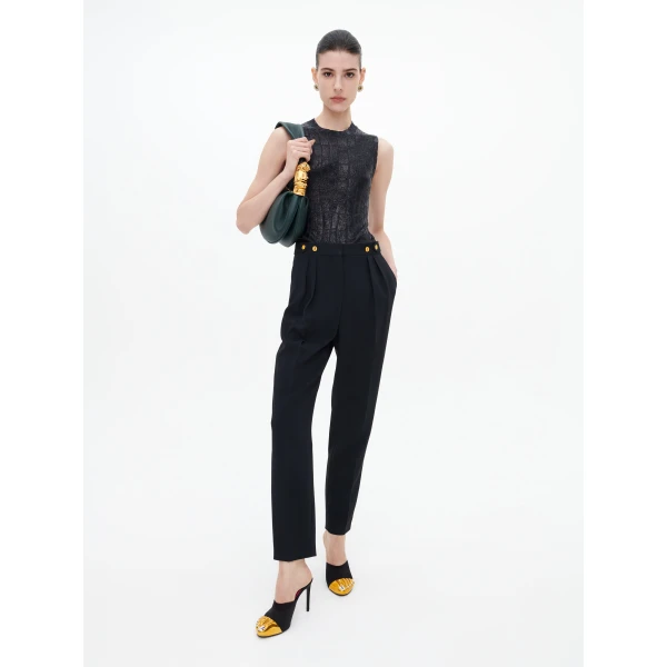 noir knitwear
