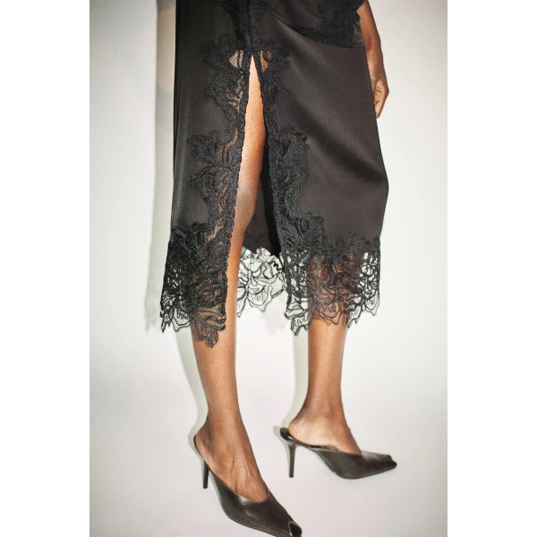 62% Viscose