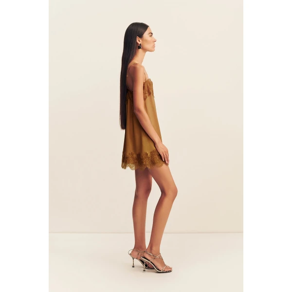 designer dresses at Coveti