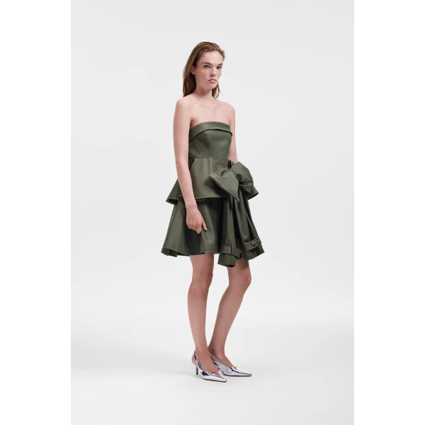 Green dress