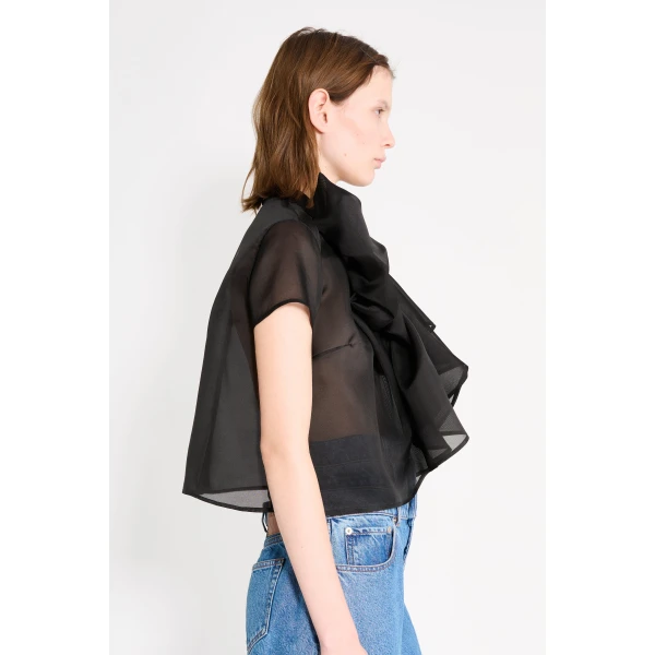 avant-garde fashion