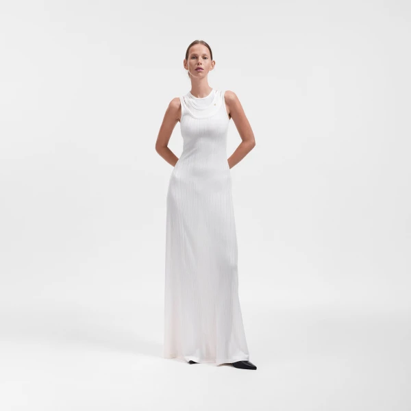 avant-garde fashion
