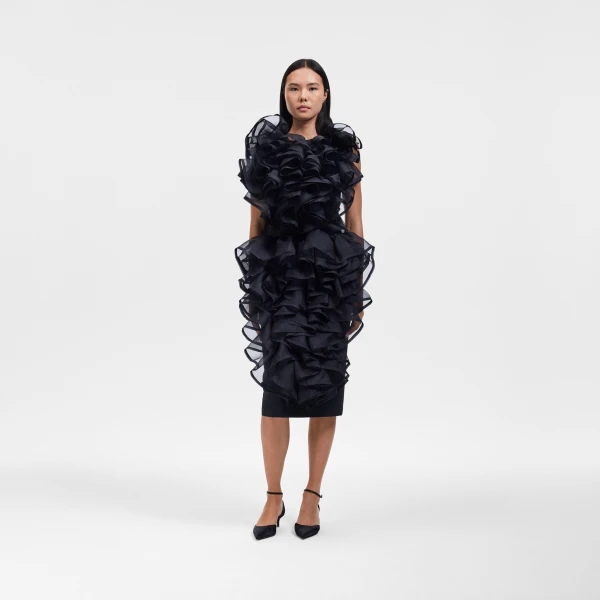 avant-garde fashion