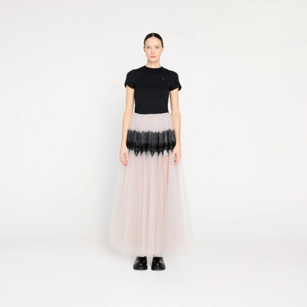 avant-garde fashion
