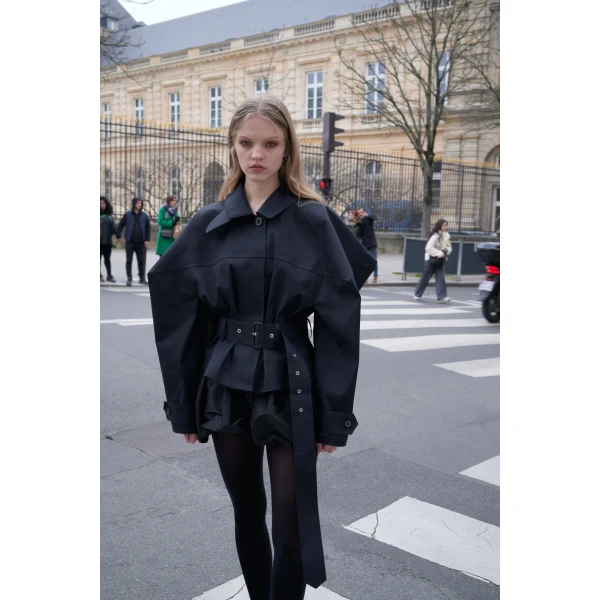 Viktor & Rolf Viktor & Rolf x Mackintosh Short Raincoat in Black, view 6