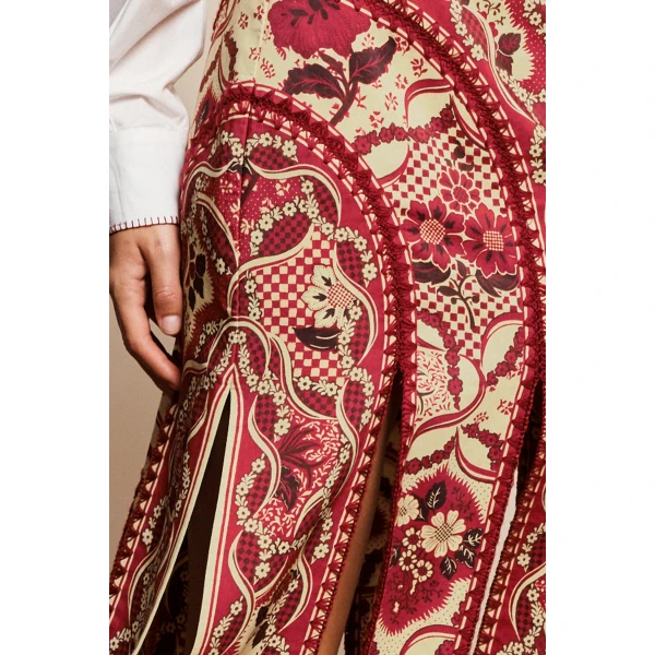 designer skirts at Coveti