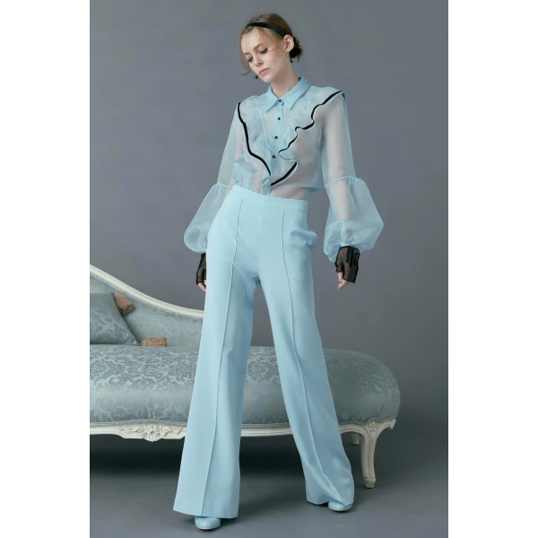 blue pants