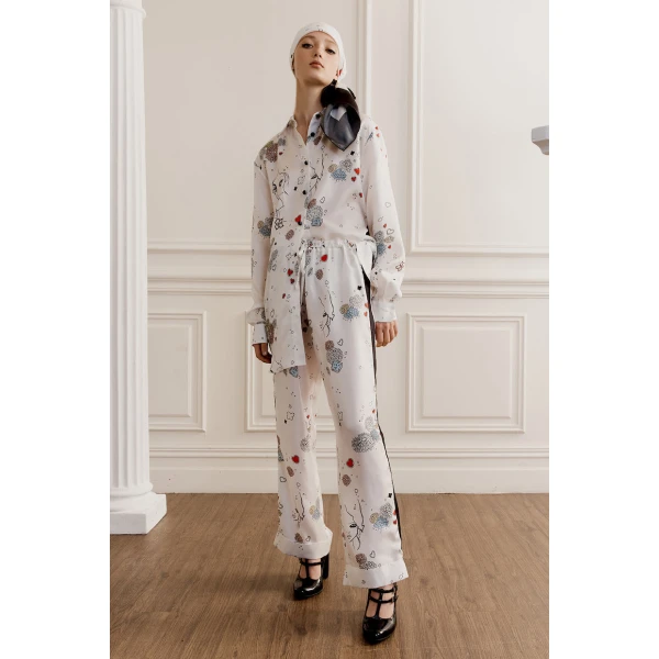 Macgraw Rhythmic Trouser in white print, view 2
