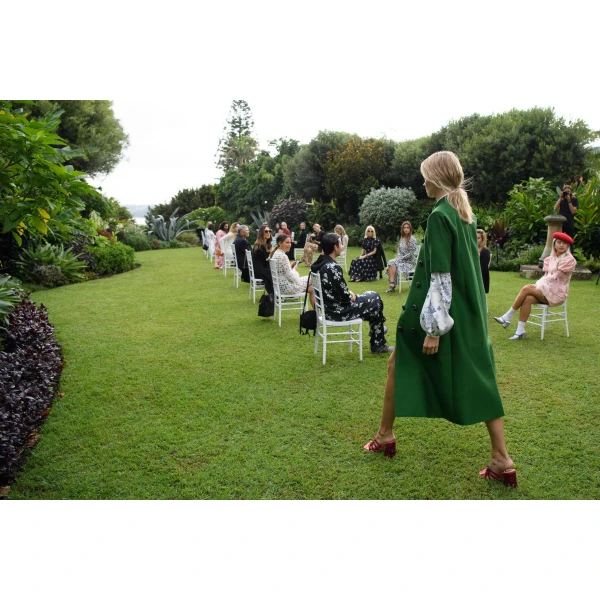 Macgraw Temperate Long Blazer in Green, view 5