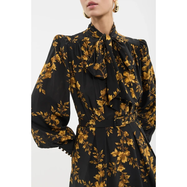designer dresses at Coveti