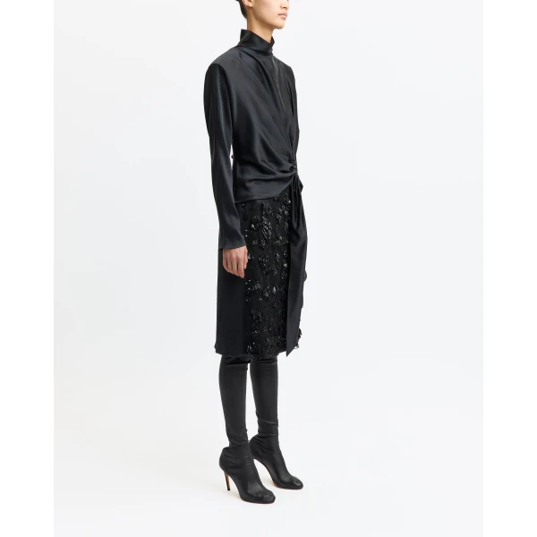 16 Arlington Black top