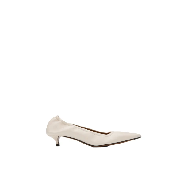 Valfurva in Linen Pumps