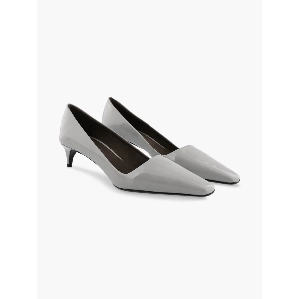 Classic Lacquered Pump in Grey - Image 4