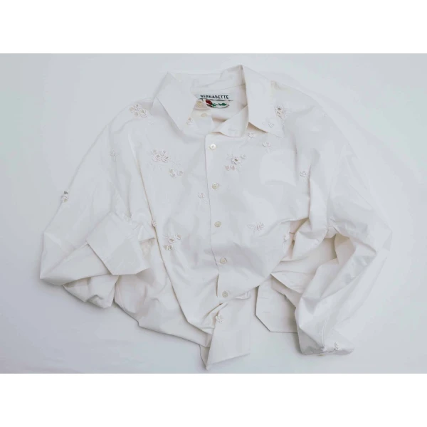 Everett Shirt Lingerie Embroidered in White Lingerie Rose Embroidery on Optic White - Image 3