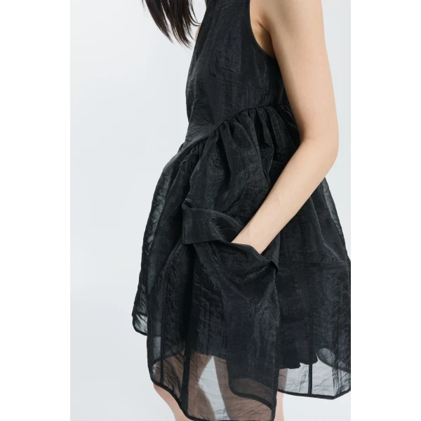 black dress