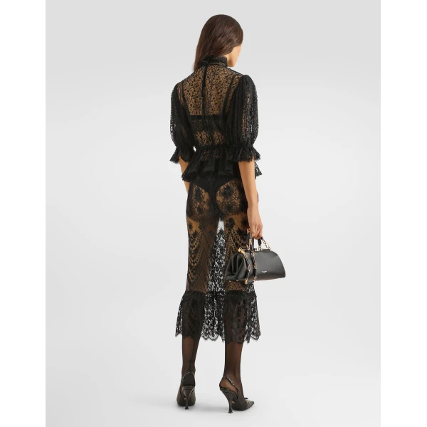 Chantilly lace skirt - Image 3