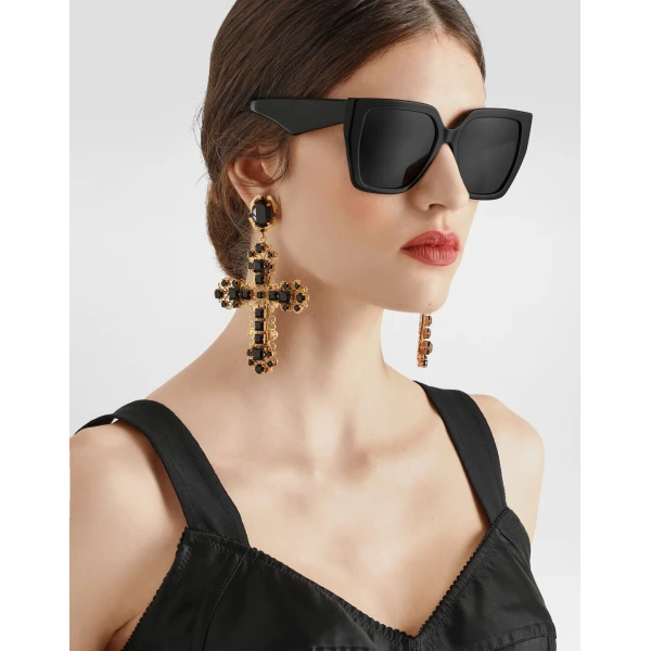 Clip earrings with crosses - Image 2