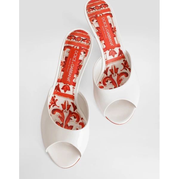 Mules in patent leather - Image 5