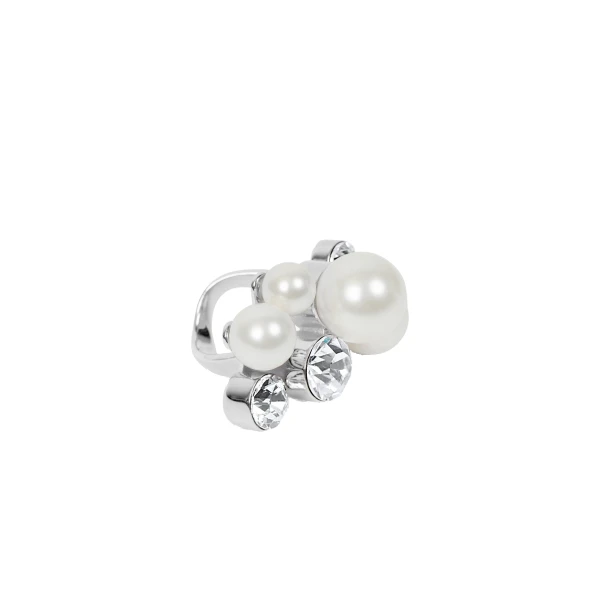 Ornamented shell ring in Silver
