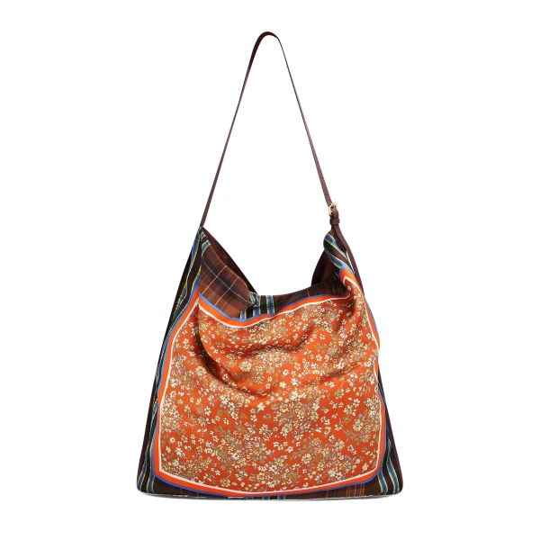 Oversized scarf bag in Red - Image 4
