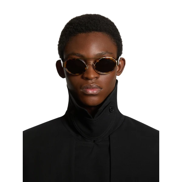 Thick oval sunglasses in Black - Image 3