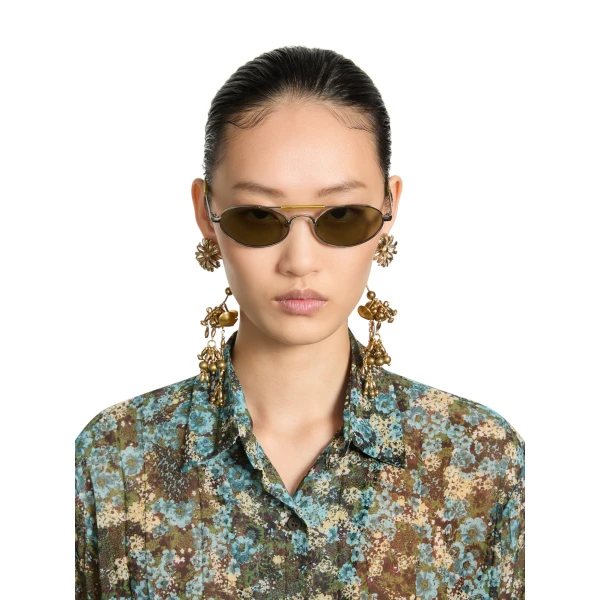 Thin oval sunglasses in Turtle Shell - Image 3