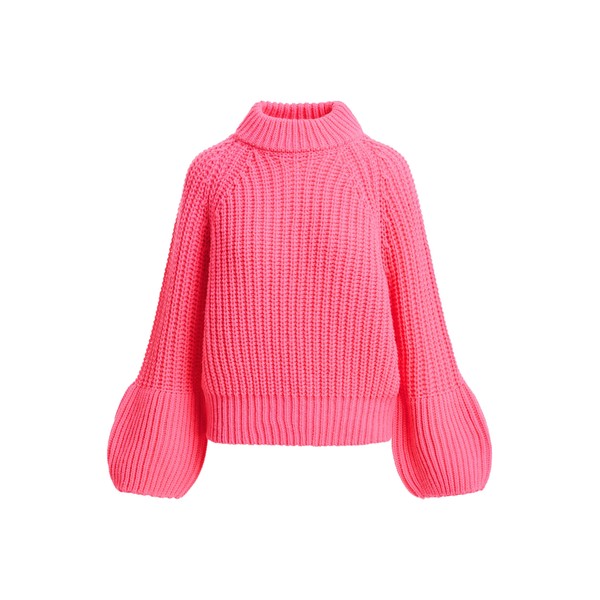 Pink chunky turtleneck sweater with voluminous sleeves