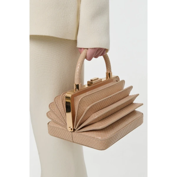 gabriela hearst bag beige